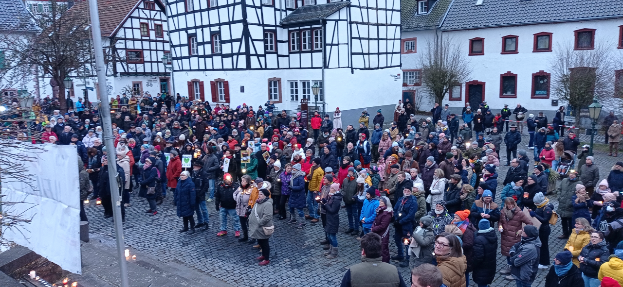 Lichtermeer für Demokratie & Freiheit in Blankenheim